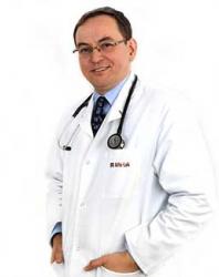 Kardiolog Dariusz Winek